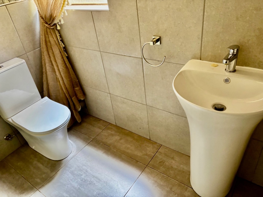 3 Bedroom Property for Sale in Flamwood North West